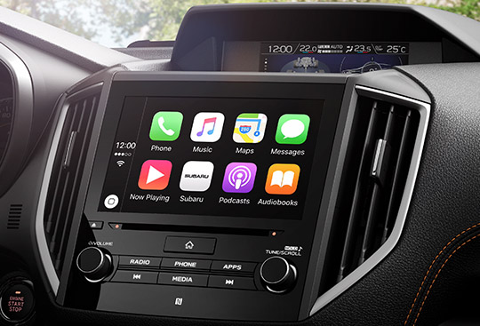 Apple CarPlay<sup>*3</sup> and Android Auto™<sup>*4</sup>
